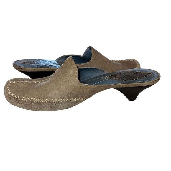 Indigo by Clarks Size 9.5 Leather Mules Heels Sandals Shoes Slides Slip-ons - Picture 2 of 5